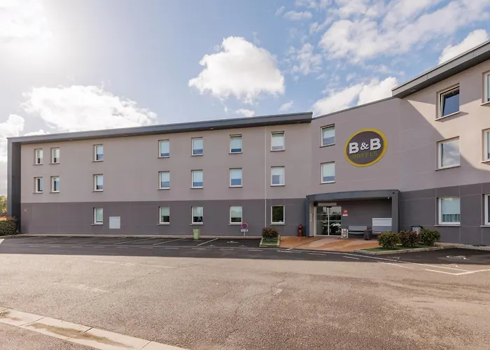 B&B Hôtel Clermont-Ferrand Nord Riom